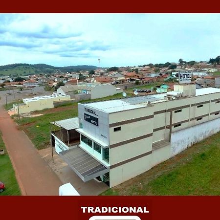Tradicional Plaza Hotel Neropolis Exterior foto